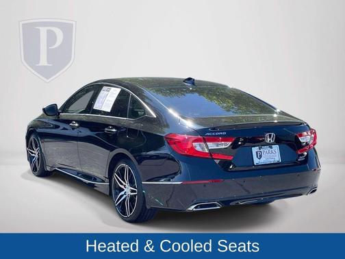 Crystal Black Pearl 2021 Honda Accord Touring 2.0T