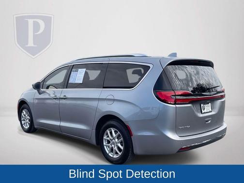 2021 Chrysler Pacifica Touring-L