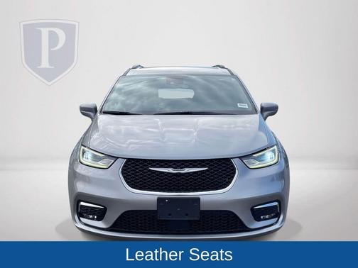 2021 Chrysler Pacifica Touring-L