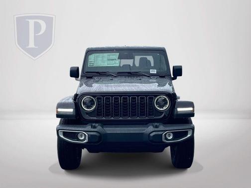 Black Clearcoat 2026 Jeep Gladiator Sport