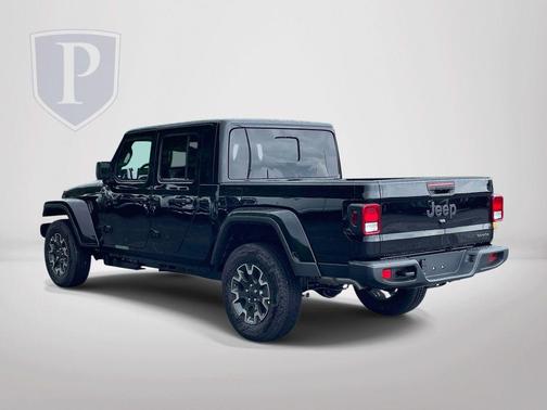 Black Clearcoat 2026 Jeep Gladiator Sport