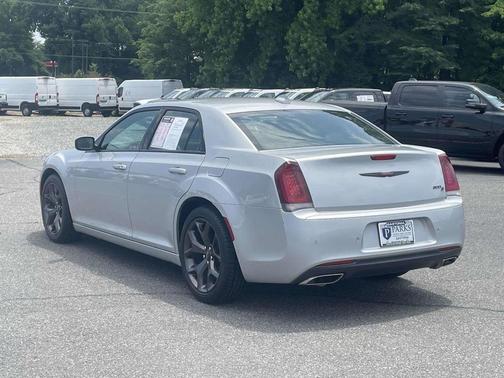 2021 Chrysler 300 S