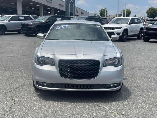 2021 Chrysler 300 S