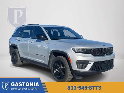 Silver Zynith 2025 Jeep Grand Cherokee Laredo