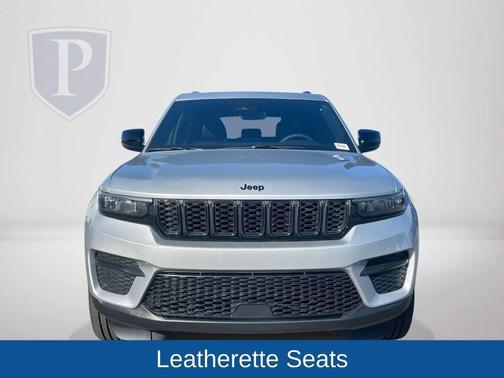 Silver Zynith 2025 Jeep Grand Cherokee Laredo