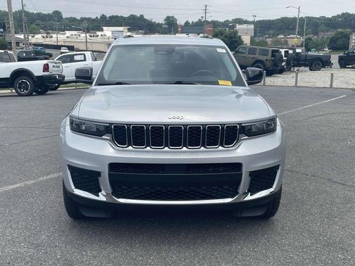 2021 Jeep Grand Cherokee L Laredo