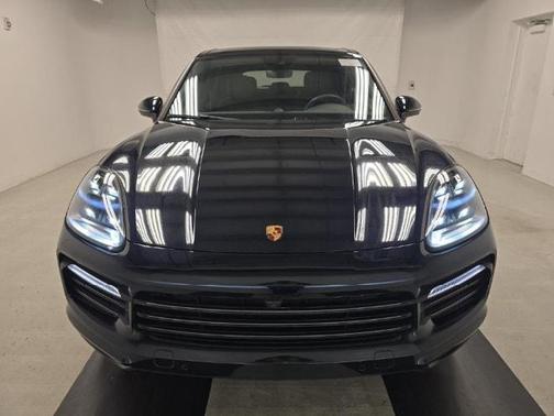 2023 Porsche Cayenne S Platinum Edition