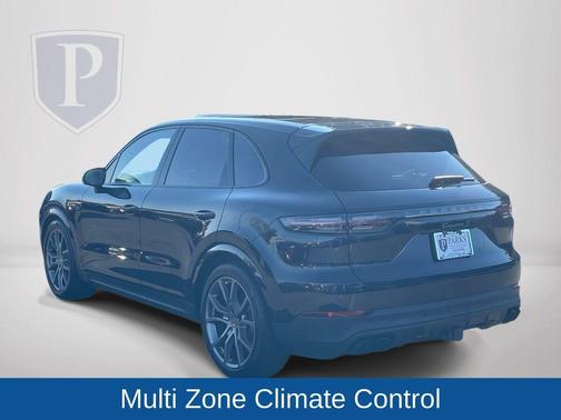 2023 Porsche Cayenne S Platinum Edition