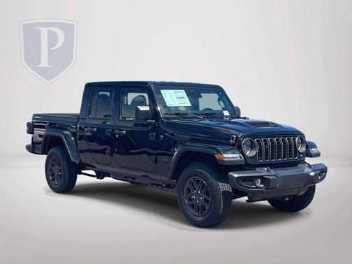 Black Clearcoat 2026 Jeep Gladiator Sport
