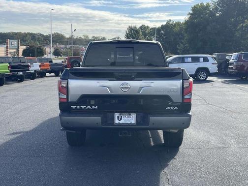 2020 Nissan Titan Platinum Reserve