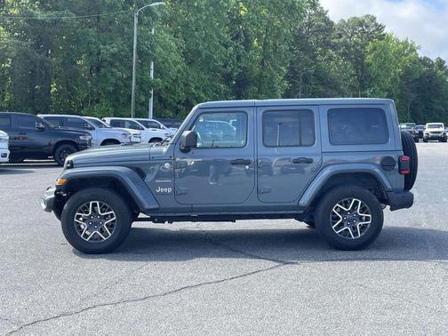 2024 Jeep Wrangler Sahara