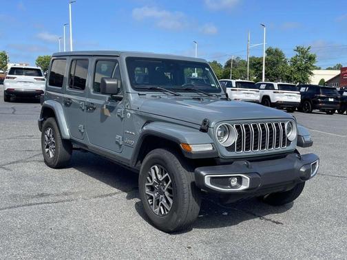2024 Jeep Wrangler Sahara