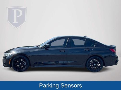 Black Sapphire Metallic 2022 BMW 330 i