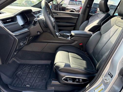 2024 Jeep Grand Cherokee 4xe Overland