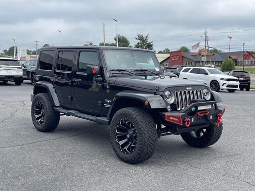 2016 Jeep Wrangler Unlimited Sahara