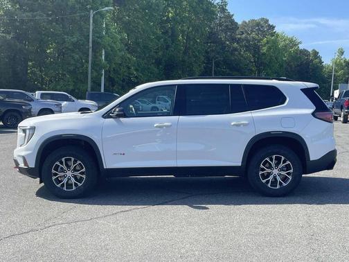 2024 GMC Acadia AT4