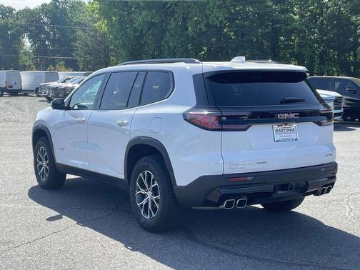 2024 GMC Acadia AT4