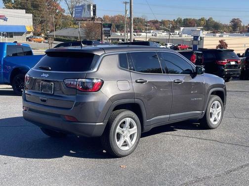 2023 Jeep Compass Sport