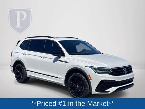 Opal White Pearl Effect 2024 Volkswagen Tiguan 2.0T SE R-Line Black