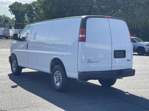 2023 GMC Savana 2500 Work Van