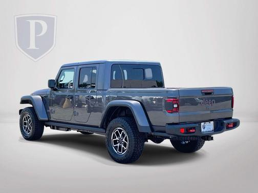 Granite Crystal Clearcoat Metallic 2026 Jeep Gladiator Rubicon