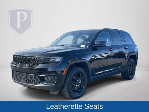 Diamond Black 2025 Jeep Grand Cherokee Laredo