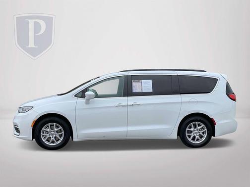 2022 Chrysler Pacifica Touring-L