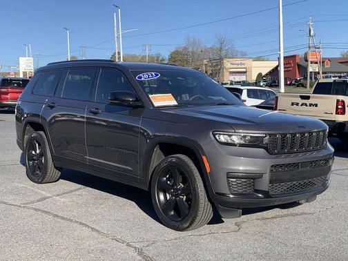 2023 Jeep Grand Cherokee L Laredo