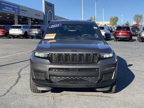 2023 Jeep Grand Cherokee L Laredo