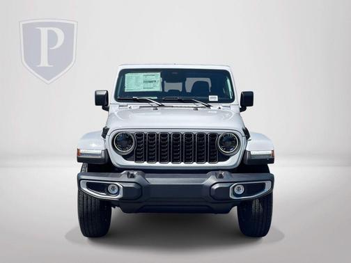 Bright White Clearcoat 2026 Jeep Gladiator Sport