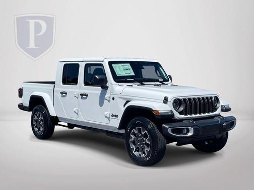 Bright White Clearcoat 2026 Jeep Gladiator Sport