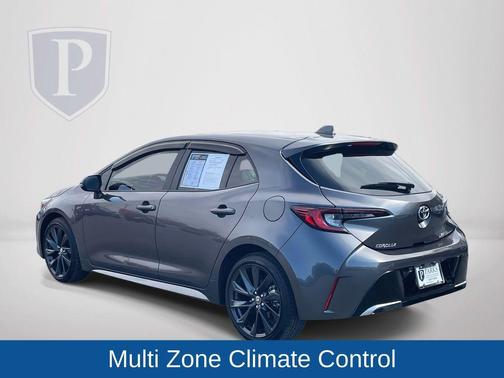 Magnetic Gray Metallic 2025 Toyota Corolla Hatchback XSE