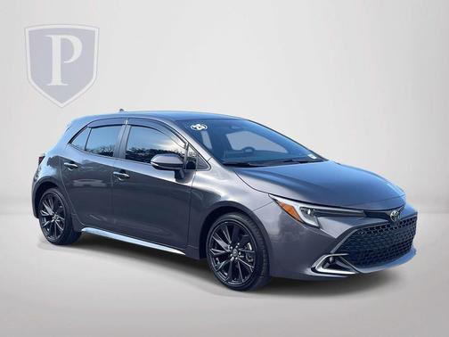 Magnetic Gray Metallic 2025 Toyota Corolla Hatchback XSE