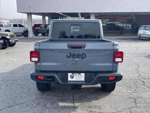 2025 Jeep Gladiator Sport