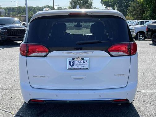 2018 Chrysler Pacifica Limited