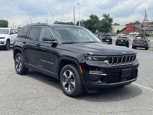 2023 Jeep Grand Cherokee 4xe Base