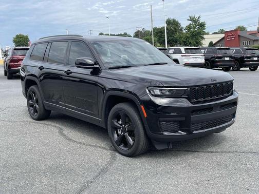 2021 Jeep Grand Cherokee L Laredo