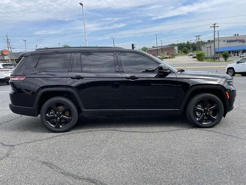 2021 Jeep Grand Cherokee L Laredo
