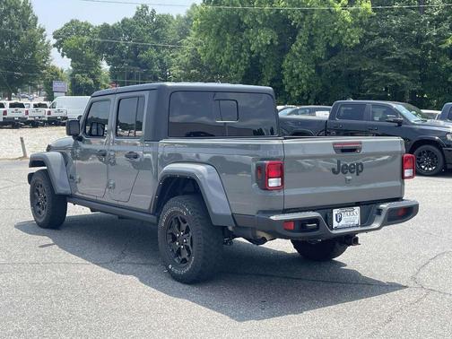 2021 Jeep Gladiator Sport