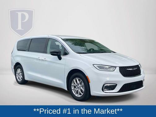 Bright White Clearcoat 2024 Chrysler Pacifica Touring-L
