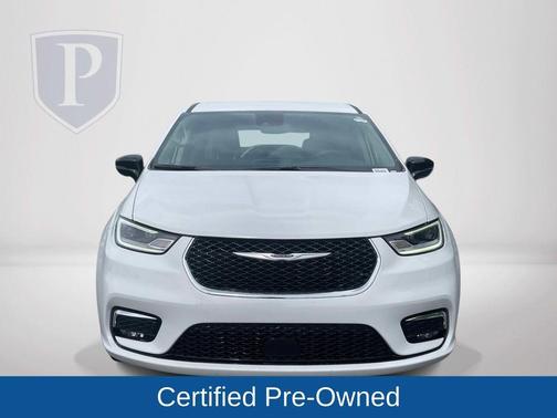 Bright White Clearcoat 2024 Chrysler Pacifica Touring-L