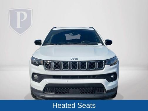 Bright White Clearcoat 2025 Jeep Compass Latitude