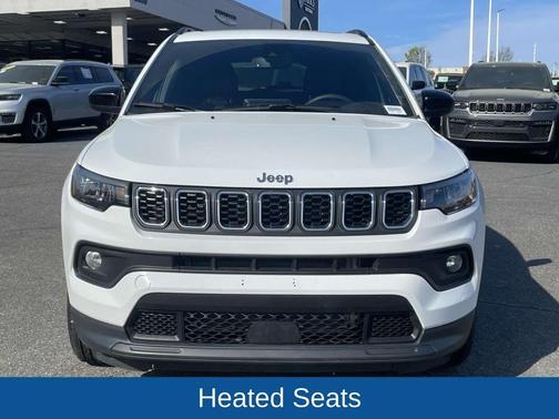 Bright White Clearcoat 2025 Jeep Compass Latitude