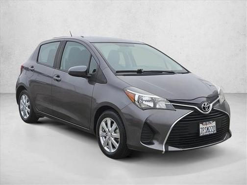 2015 Toyota Yaris LE