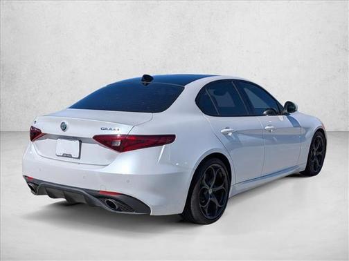 2017 Alfa Romeo Giulia Ti