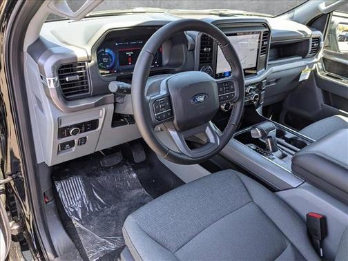 2025 Ford F-150 Lightning XLT