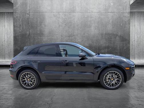 2018 Porsche Macan Base