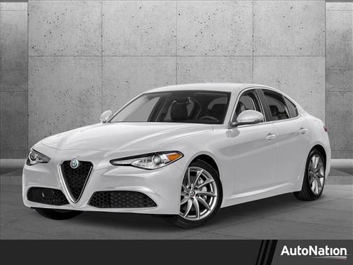 2017 Alfa Romeo Giulia Base