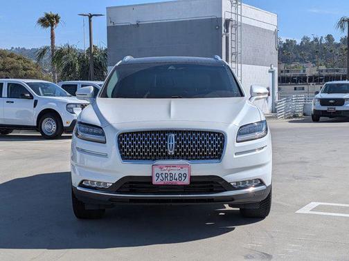 Pristine White Metallic Tri-Coat 2022 Lincoln Nautilus Reserve