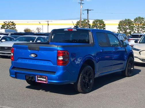 Velocity Blue 2026 Ford Maverick Lobo Standard